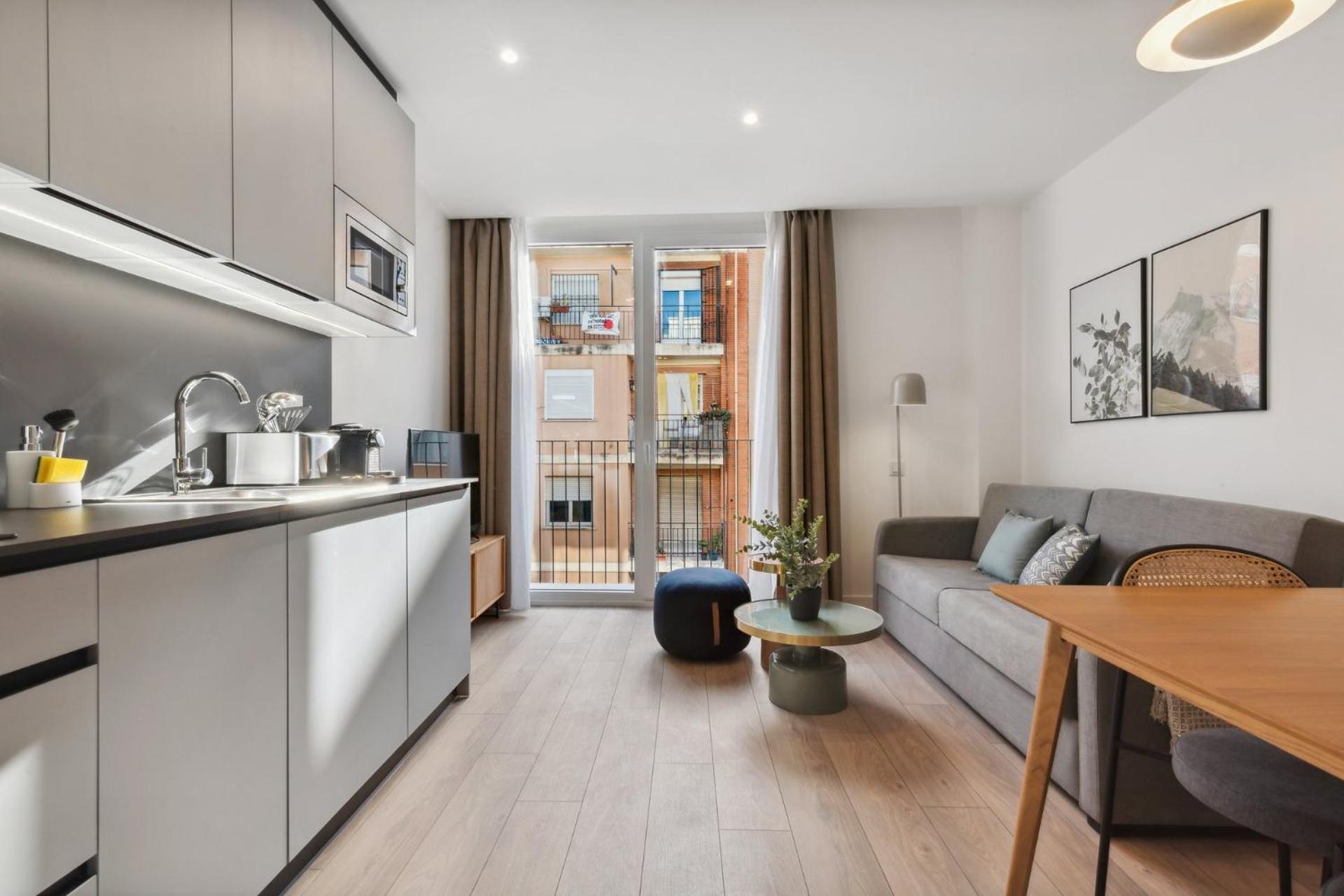 Limehome Valencia Carrer Del Pare Palau I Quer Exterior foto