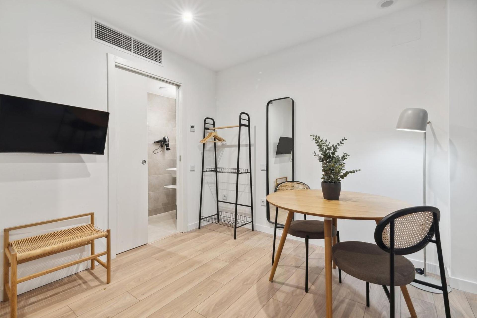 Limehome Valencia Carrer Del Pare Palau I Quer Habitación foto