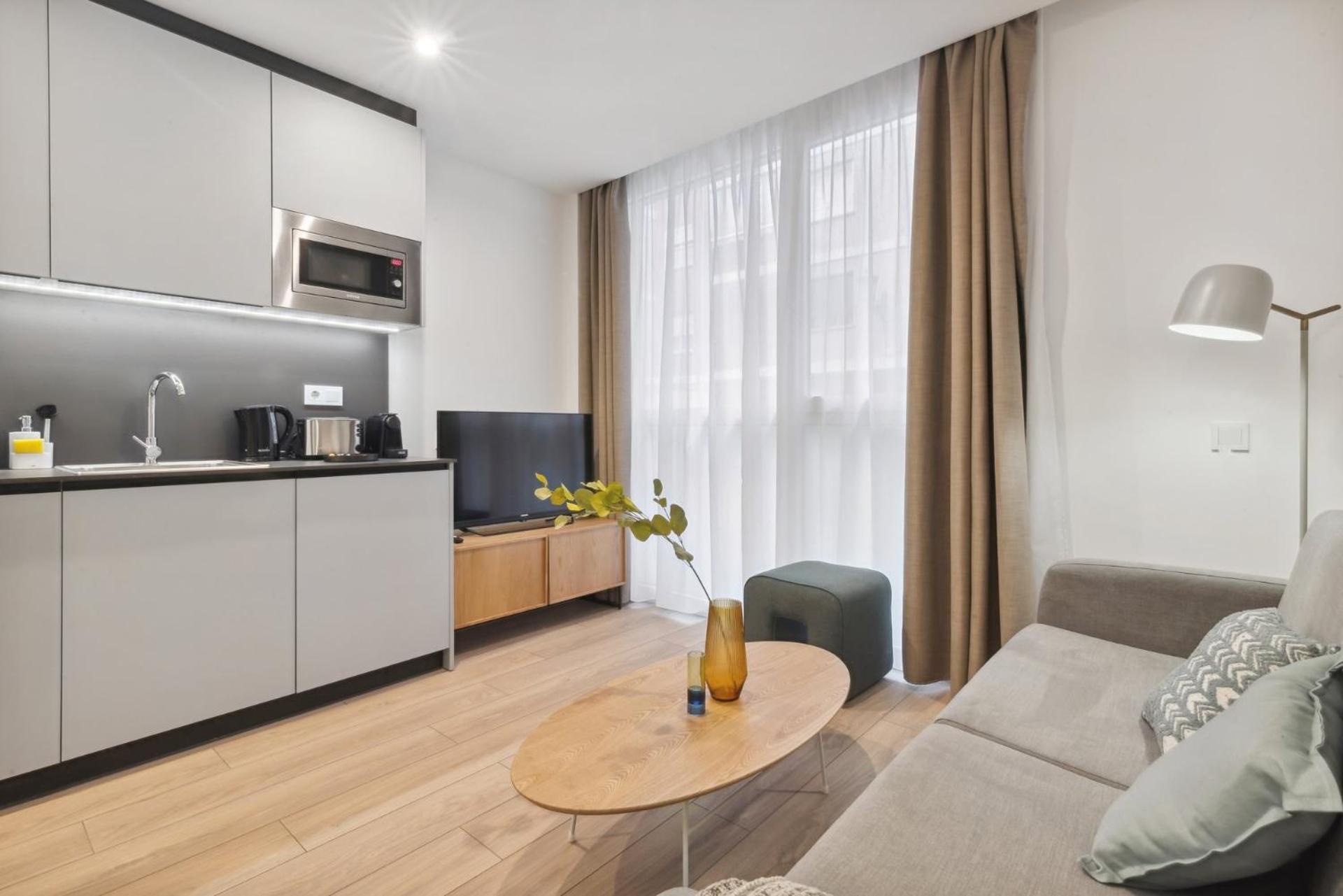 Limehome Valencia Carrer Del Pare Palau I Quer Habitación foto